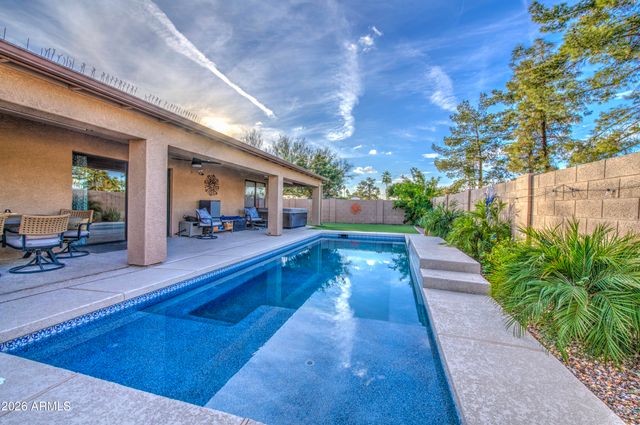 380 W 14TH Avenue, Apache Junction, AZ 85120