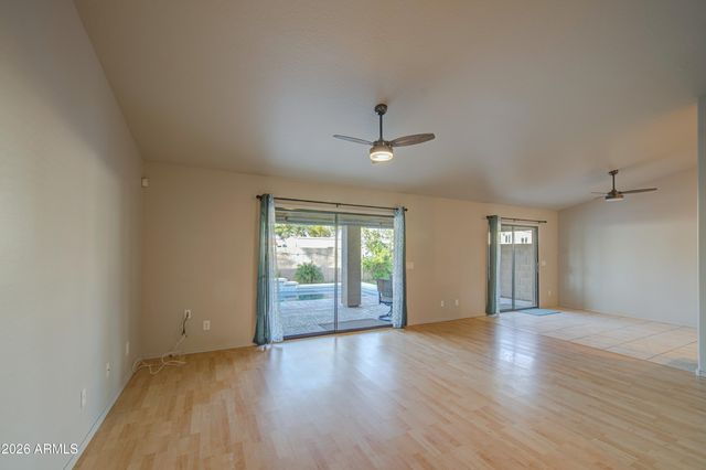 380 W 14TH Avenue, Apache Junction, AZ 85120