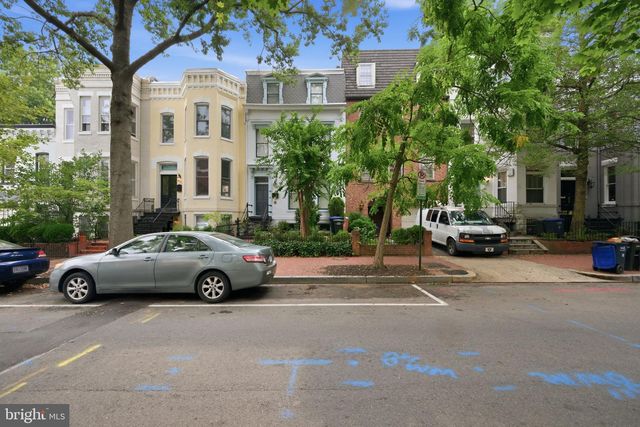 909 3RD PL SE, Washington, DC 20003