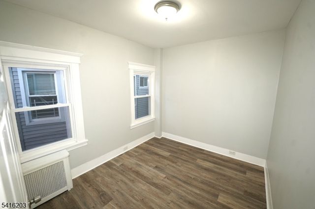 183 N Munn Ave, East Orange City, NJ 07017