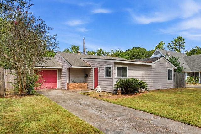 4022 Woodhaven Street, Houston, TX 77025