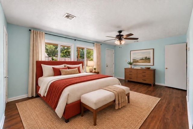 4022 Woodhaven Street, Houston, TX 77025