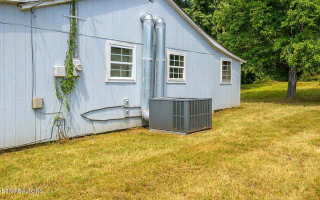 817 Big Creek Rd, Madisonville, TN 37354