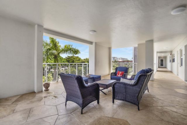 3000 NE 48TH Court 402, Lighthouse Point, FL 33064