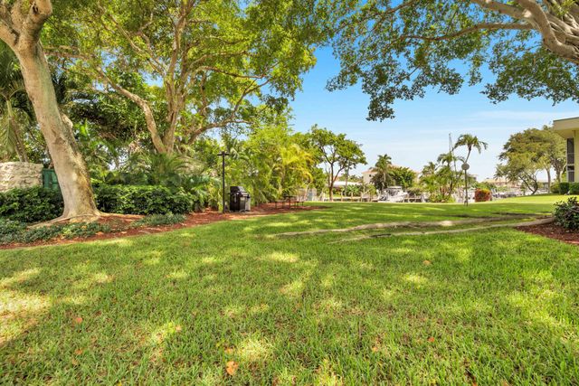 3000 NE 48TH Court 402, Lighthouse Point, FL 33064