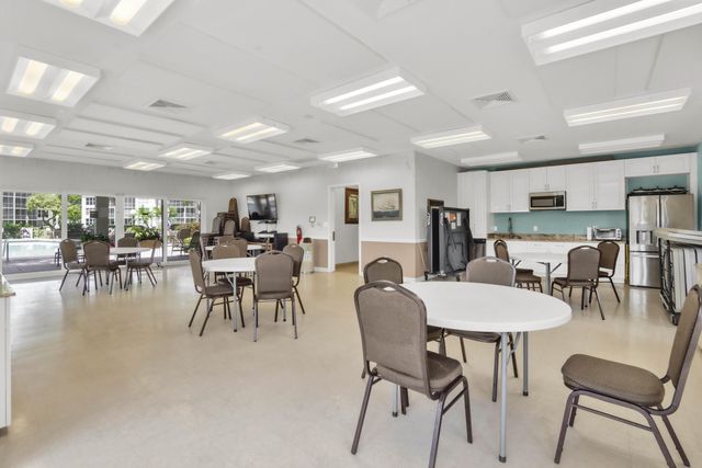 3000 NE 48TH Court 402, Lighthouse Point, FL 33064