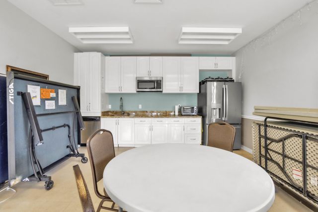 3000 NE 48TH Court 402, Lighthouse Point, FL 33064