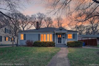 723 Parchmount Avenue, Parchment, MI 49004