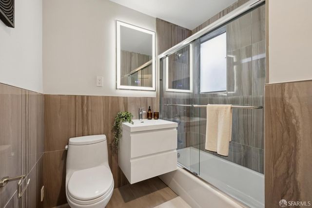 1373 Broadway Street, San Francisco, CA 94109