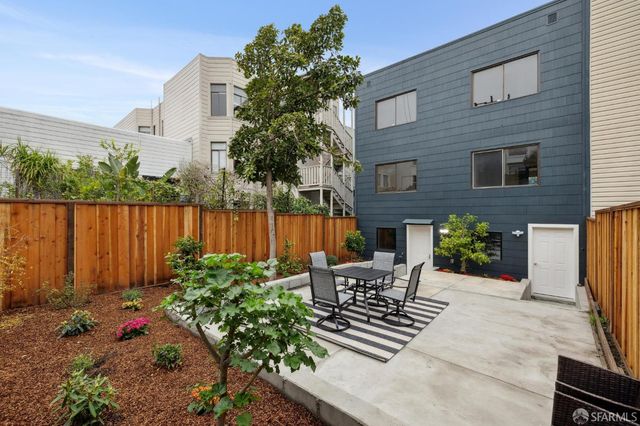 1373 Broadway Street, San Francisco, CA 94109