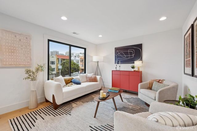 1373 Broadway Street, San Francisco, CA 94109