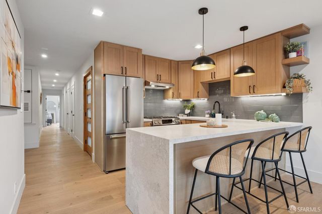 1373 Broadway Street, San Francisco, CA 94109