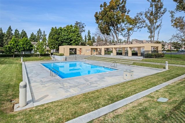 111 Greenfield, Irvine, CA 92614