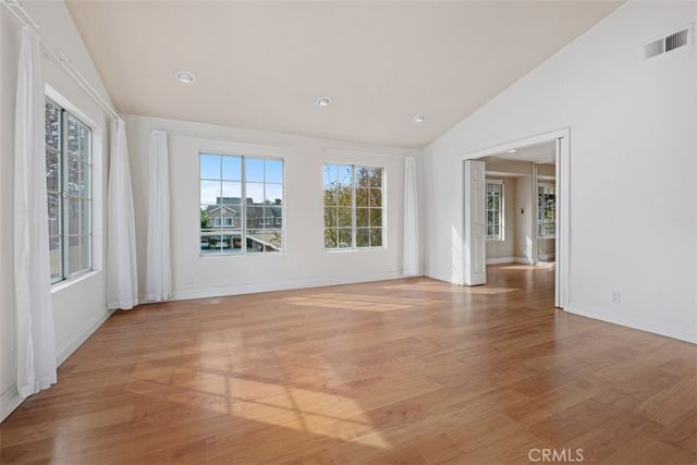 111 Greenfield, Irvine, CA 92614