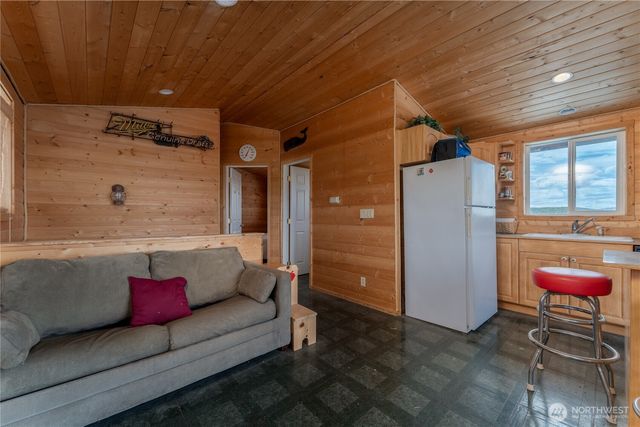 645 Chelan Trails Road, Chelan, WA 98816