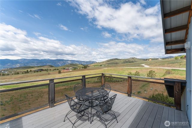 645 Chelan Trails Road, Chelan, WA 98816
