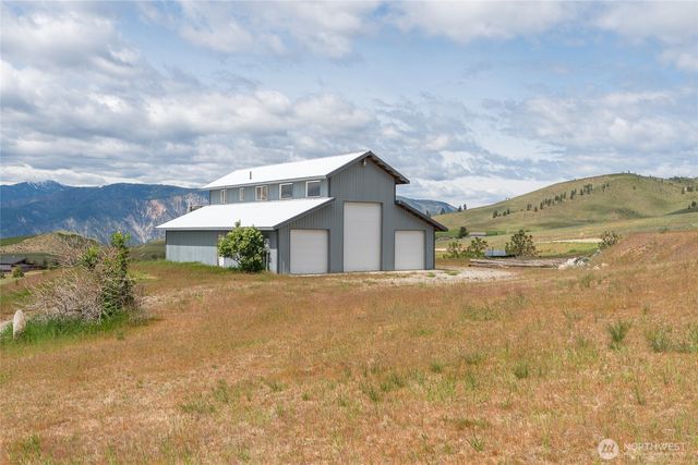 645 Chelan Trails Road, Chelan, WA 98816
