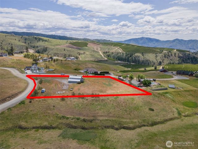 645 Chelan Trails Road, Chelan, WA 98816