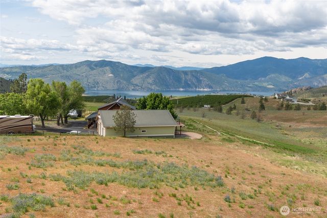 645 Chelan Trails Road, Chelan, WA 98816