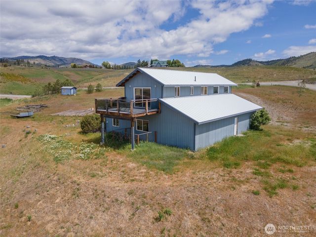 645 Chelan Trails Road, Chelan, WA 98816