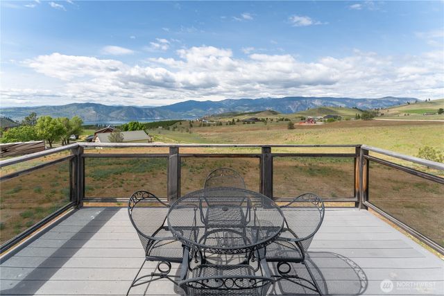 645 Chelan Trails Road, Chelan, WA 98816