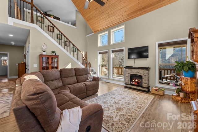 410 Moonlight Trail, Bryson City, NC 28713