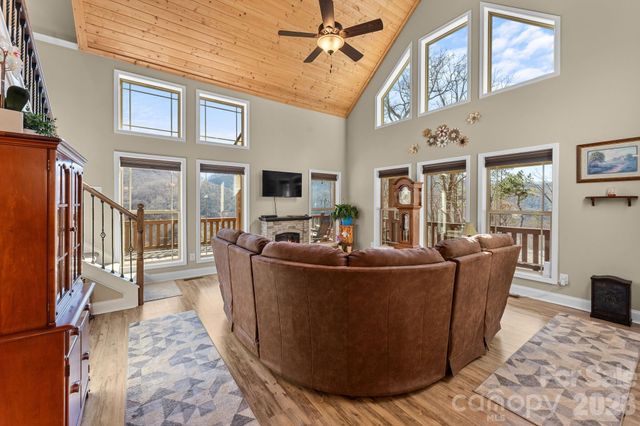 410 Moonlight Trail, Bryson City, NC 28713