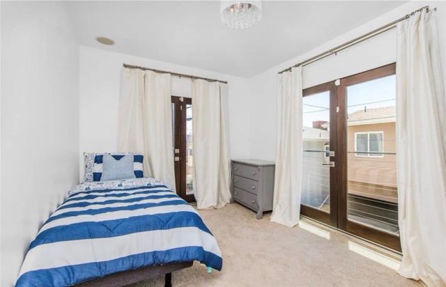 3316 Crest Drive, Manhattan Beach, CA 90266