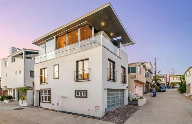 3316 Crest Drive, Manhattan Beach, CA 90266
