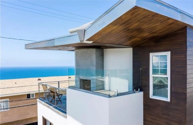 3316 Crest Drive, Manhattan Beach, CA 90266