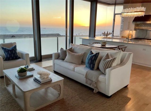 3316 Crest Drive, Manhattan Beach, CA 90266