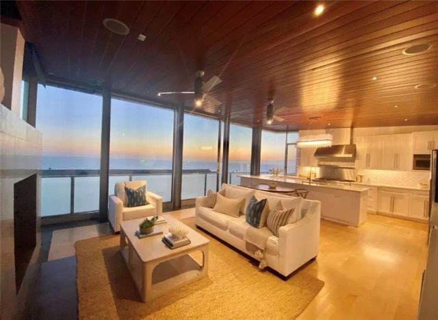 3316 Crest Drive, Manhattan Beach, CA 90266