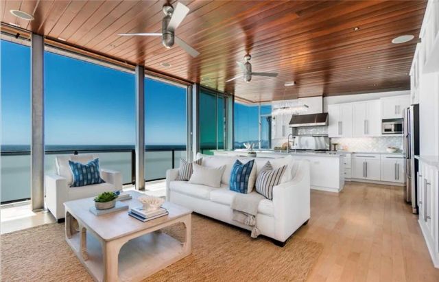 3316 Crest Drive, Manhattan Beach, CA 90266
