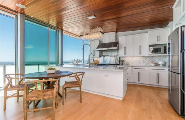 3316 Crest Drive, Manhattan Beach, CA 90266