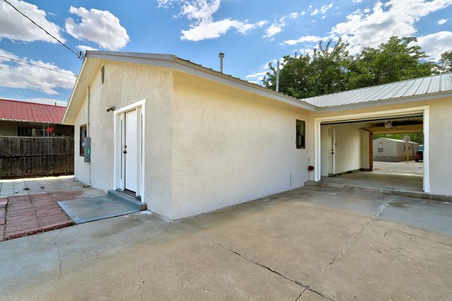 212 Jane Street NE, Albuquerque, NM 87123