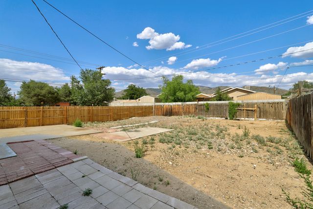 212 Jane Street NE, Albuquerque, NM 87123