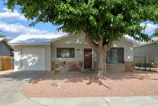 212 Jane Street NE, Albuquerque, NM 87123