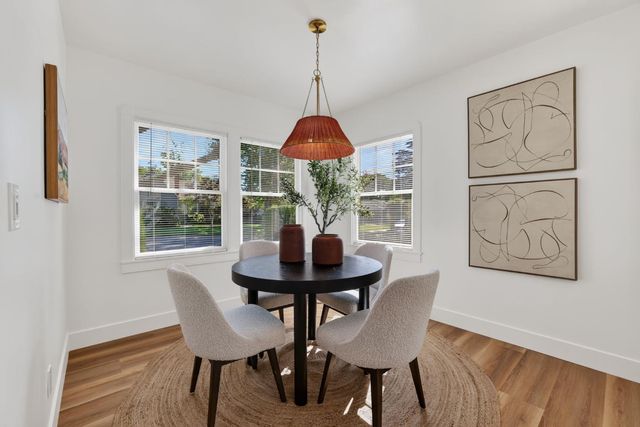 929 Swanston Dr, Sacramento, CA 95818