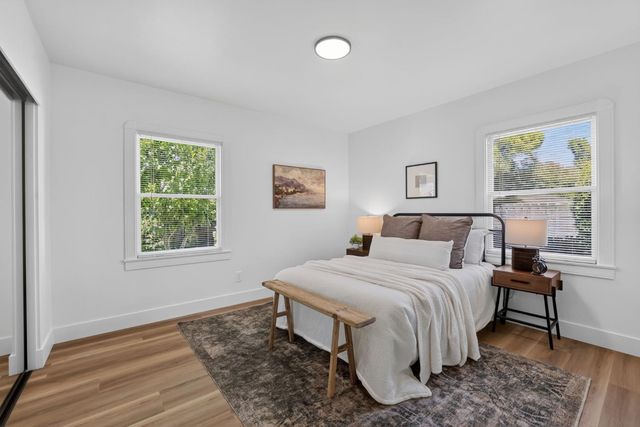929 Swanston Dr, Sacramento, CA 95818