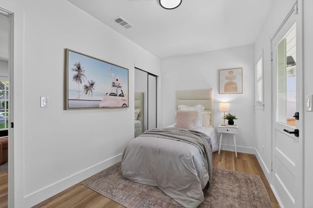 929 Swanston Dr, Sacramento, CA 95818