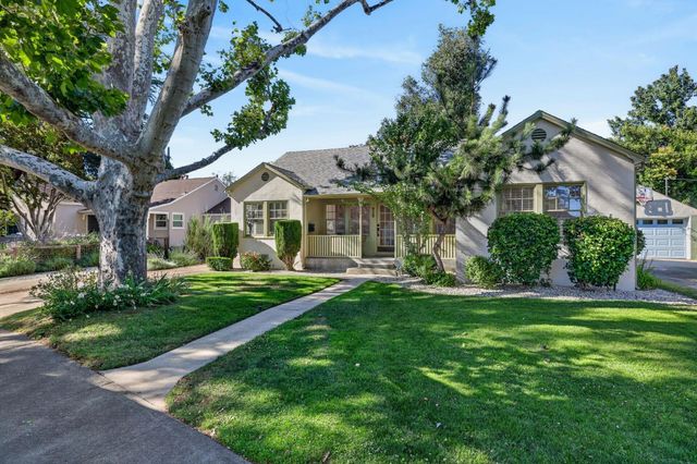 929 Swanston Dr, Sacramento, CA 95818