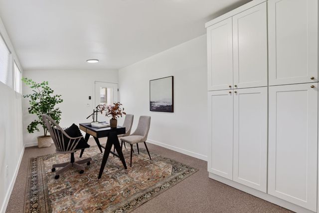 929 Swanston Dr, Sacramento, CA 95818