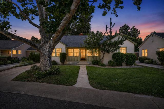 929 Swanston Dr, Sacramento, CA 95818