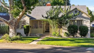 929 Swanston Dr, Sacramento, CA 95818