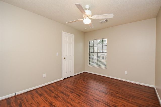 27 W Rumplecreek Place, Spring, TX 77381
