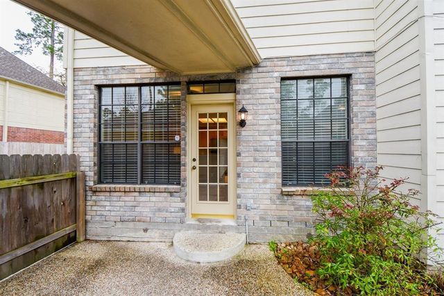 27 W Rumplecreek Place, Spring, TX 77381