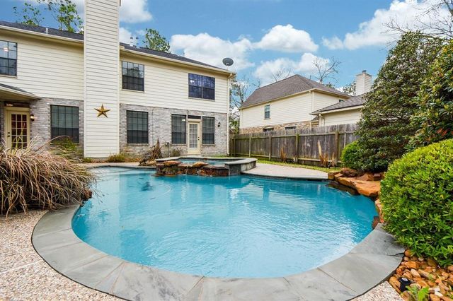 27 W Rumplecreek Place, Spring, TX 77381