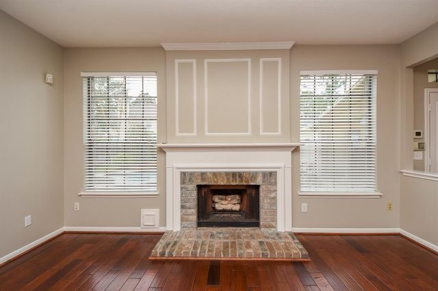 27 W Rumplecreek Place, Spring, TX 77381