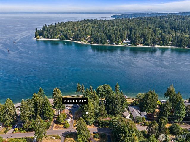 17274 Angeline Avenue South NE, Suquamish, WA 98392