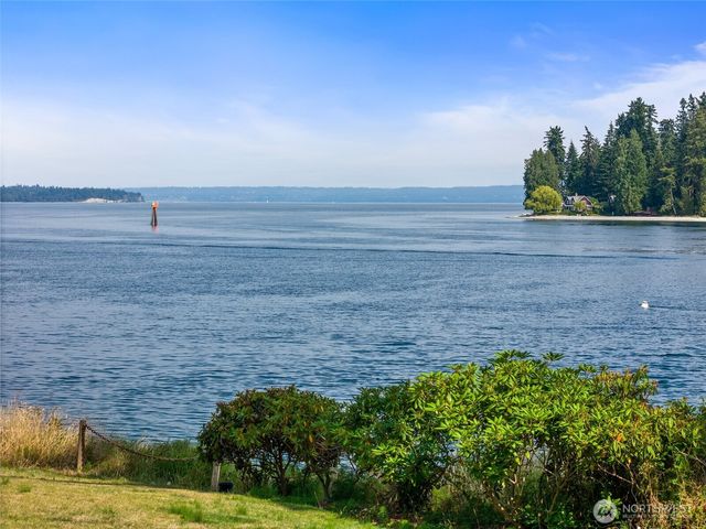 17274 Angeline Avenue South NE, Suquamish, WA 98392